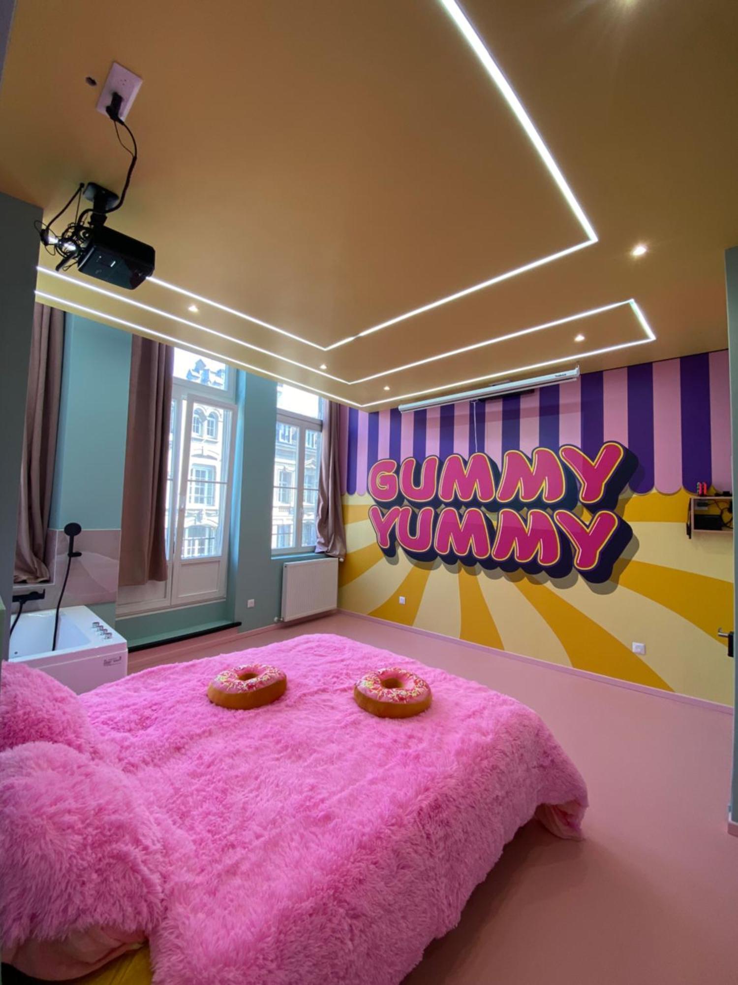 Capsule Bonbon - Balneo - Sauna - Billard - Nintendo Switch Douai Extérieur photo