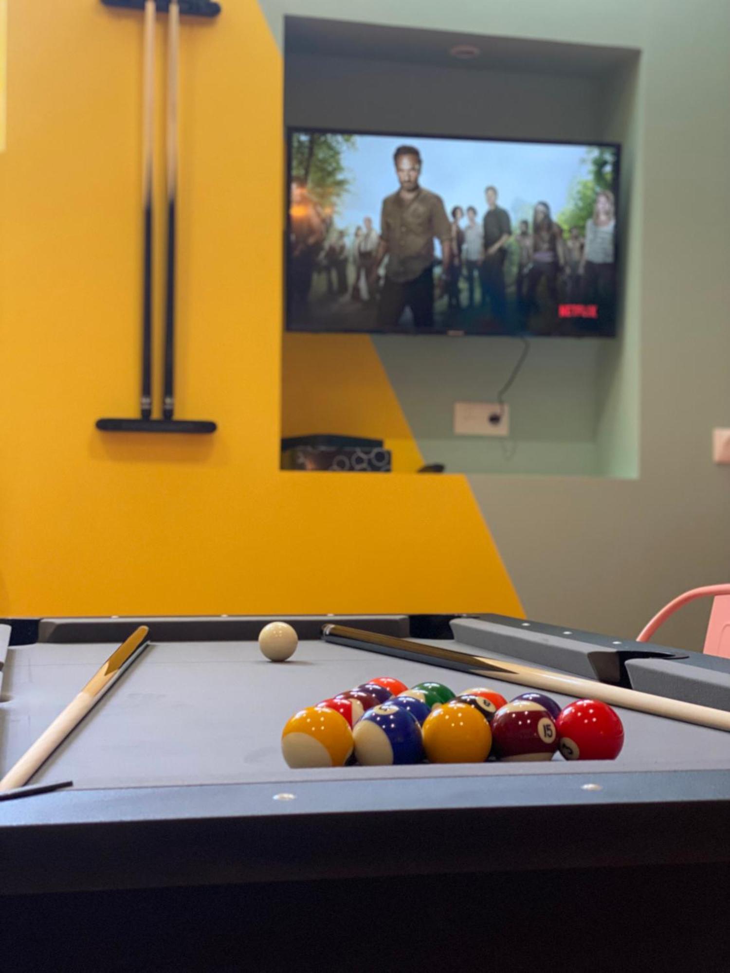 Capsule Bonbon - Balneo - Sauna - Billard - Nintendo Switch Douai Extérieur photo